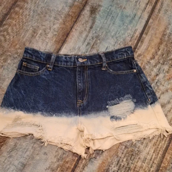 NOBO Blue and White Distressed Jean Shorts. Size 5 - Picture 1 of 6
